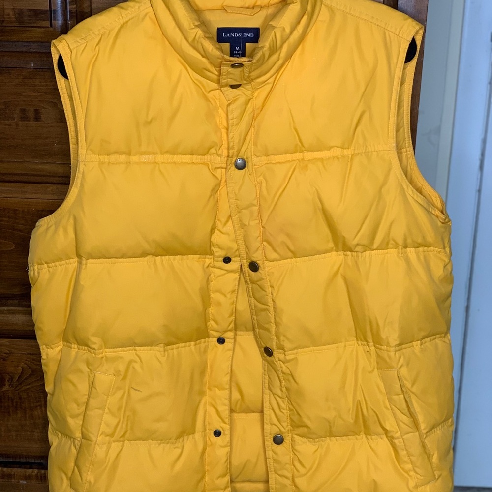 Yellow vest